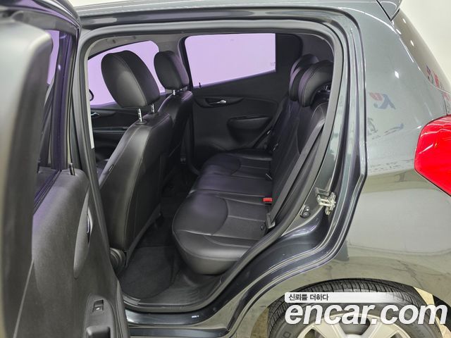 Chevrolet Korea Spark 2018 — photo 12