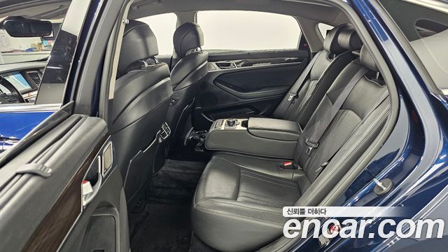 Genesis G80 2019 — photo 17