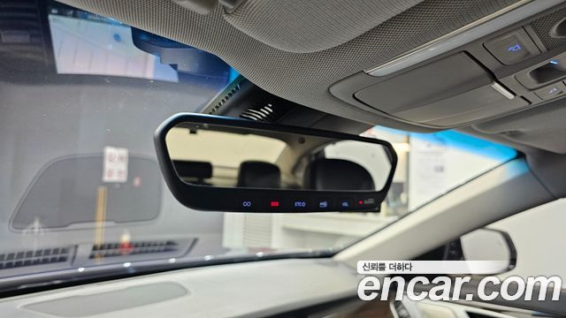 Genesis G80 2019 — photo 22