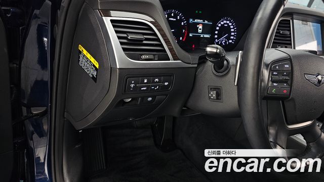 Genesis G80 2019 — photo 23