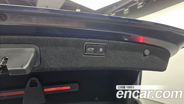 Genesis G80 2019 — photo 26