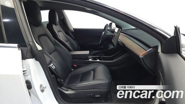 Tesla Model 3 2020 — photo 16