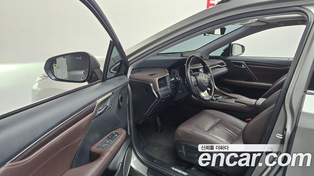Lexus RX 2021 — photo 10