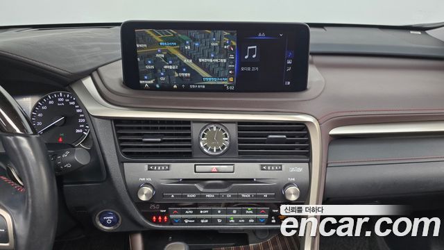 Lexus RX 2021 — photo 14