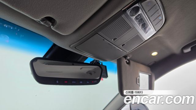 Genesis EQ900 2016 — photo 19