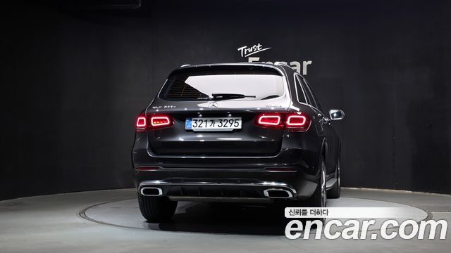 Mercedes-Benz GLC-Class 2022 — photo 4