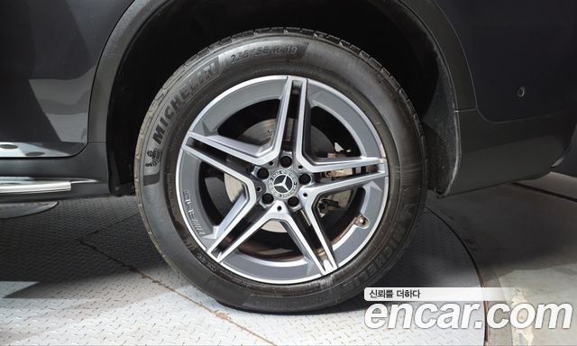 Mercedes-Benz GLC-Class 2022 — photo 7