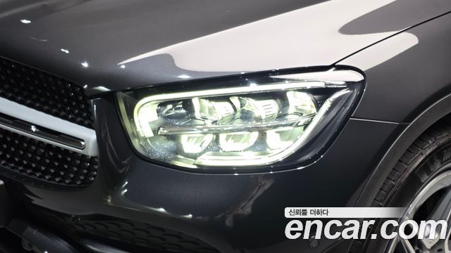 Mercedes-Benz GLC-Class 2022 — photo 8