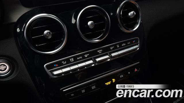 Mercedes-Benz GLC-Class 2022 — photo 27