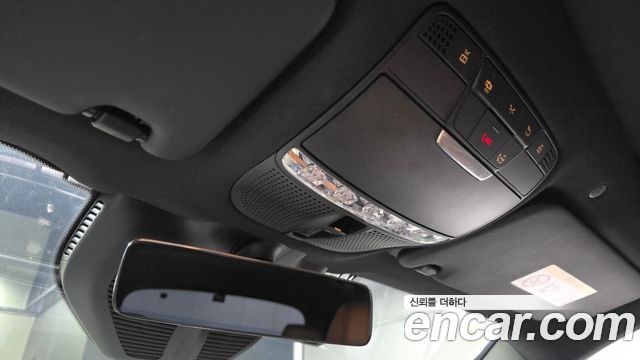 Mercedes-Benz GLC-Class 2022 — photo 28