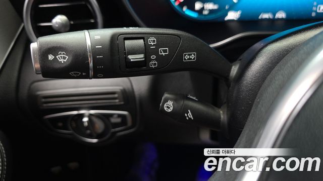 Mercedes-Benz GLC-Class 2022 — photo 29