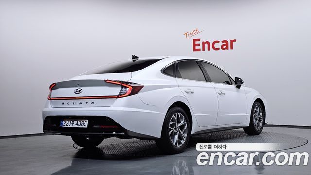 Hyundai Sonata 2022 — photo 2