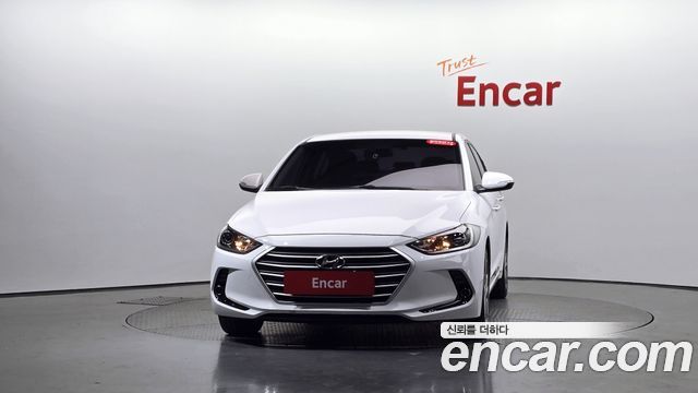 Hyundai AVANTE 2018 — photo 3