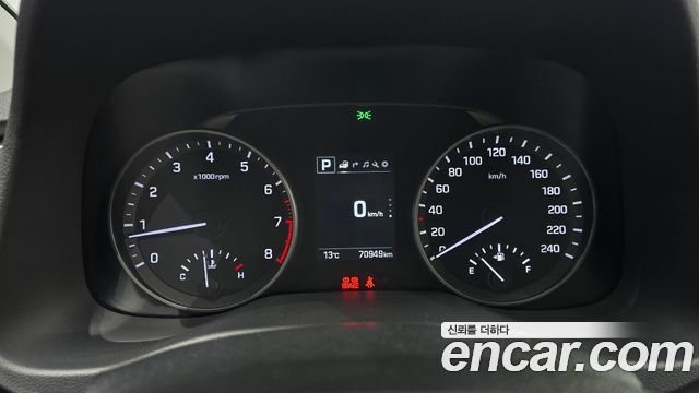 Hyundai AVANTE 2018 — photo 11