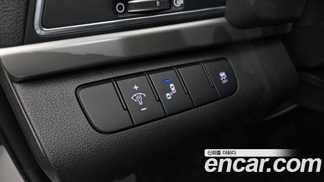 Hyundai AVANTE 2018 — photo 20