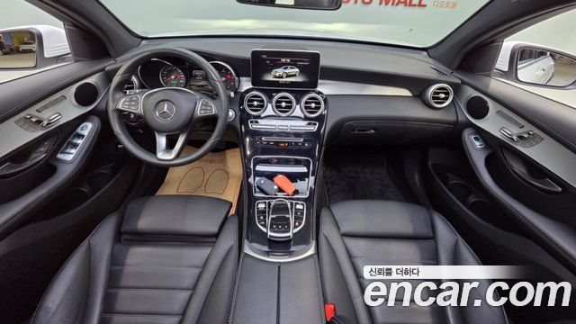 Mercedes-Benz GLC-Class 2018 — photo 8
