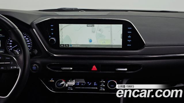 Hyundai Sonata 2023 — photo 20
