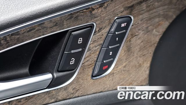 Audi A6 2017 — photo 32