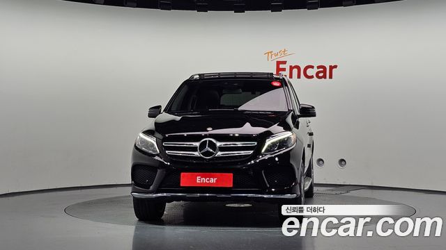 Mercedes-Benz GLE-Class 2018 — photo 3