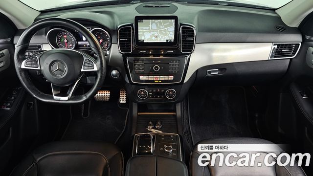 Mercedes-Benz GLE-Class 2018 — photo 10