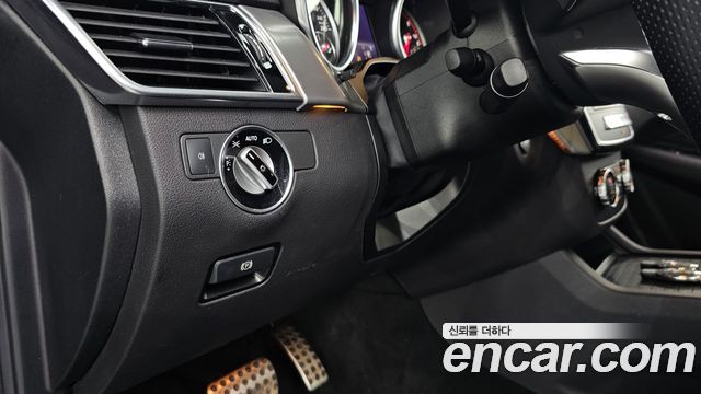 Mercedes-Benz GLE-Class 2018 — photo 27