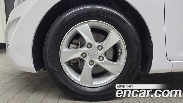 Hyundai AVANTE 2015 — photo 5