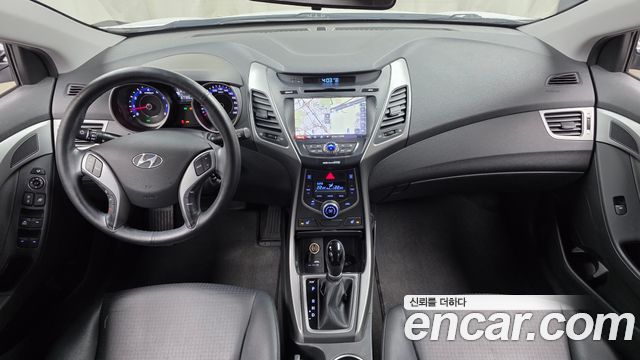 Hyundai AVANTE 2015 — photo 10