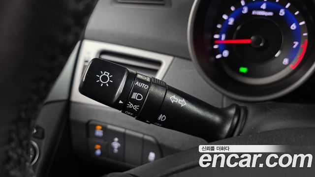 Hyundai AVANTE 2015 — photo 29