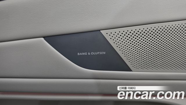 Genesis G80 2025 — photo 36