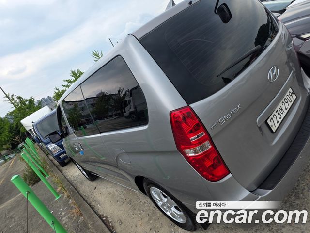 Hyundai Starex 2019 — photo 3