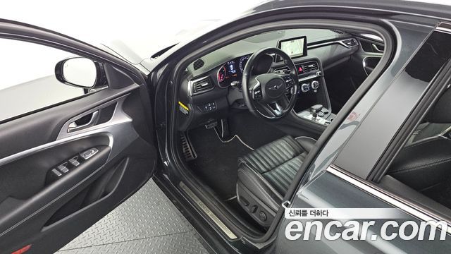 Genesis G70 2018 — photo 17