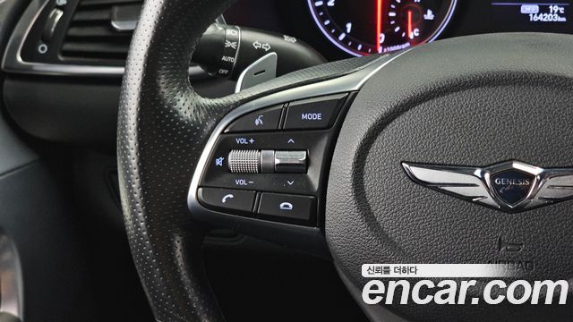 Genesis G70 2018 — photo 23