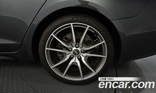 Genesis G70 2018 — photo 7