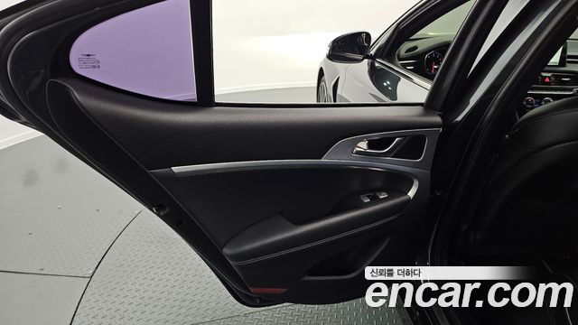 Genesis G70 2018 — photo 15