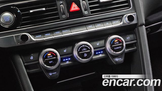 Genesis G70 2018 — photo 31