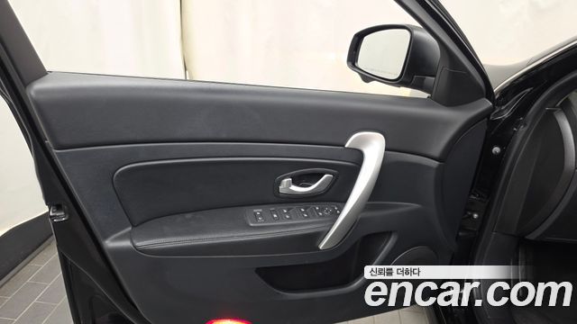 Renault Korea SM5  2018 — photo 14