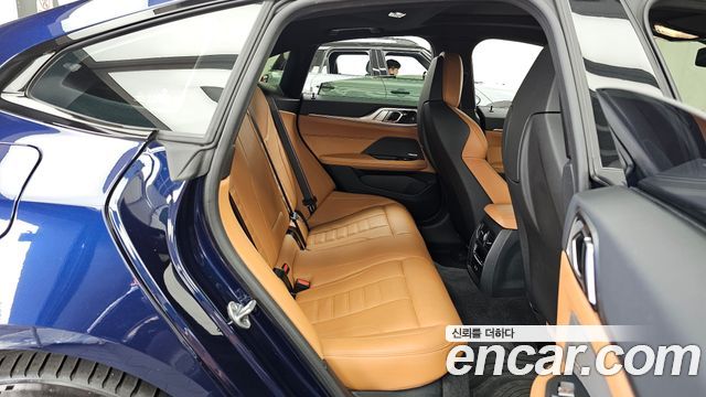 BMW i4 2022 — photo 18
