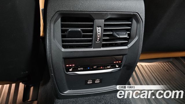 BMW i4 2022 — photo 25