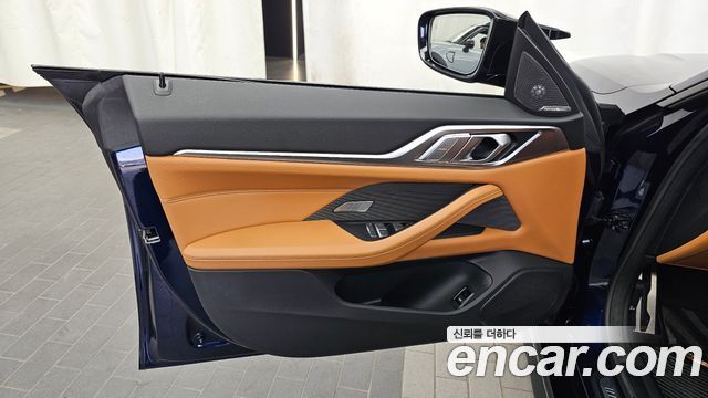 BMW i4 2022 — photo 14