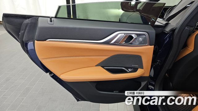 BMW i4 2022 — photo 15