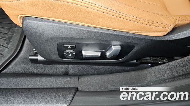 BMW i4 2022 — photo 31