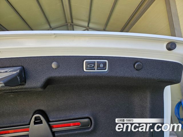 Hyundai Grandeur 2023 — photo 15