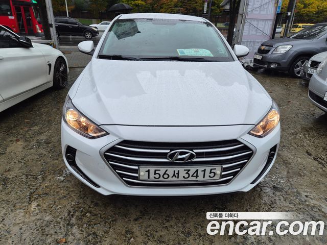 Hyundai AVANTE 2017 — photo 1