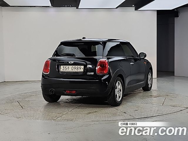 Mini Cooper 2016 — photo 4