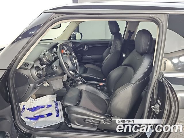 Mini Cooper 2016 — photo 11