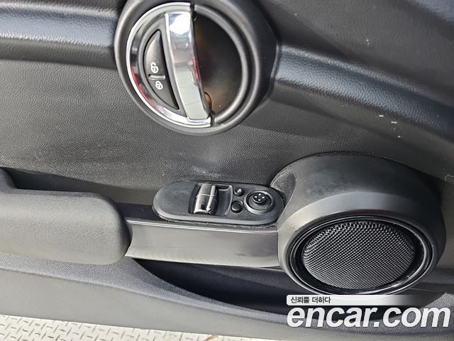 Mini Cooper 2016 — photo 16