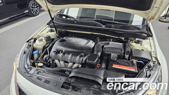 Kia K5 2011 — photo 6