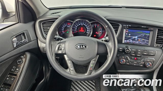 Kia K5 2011 — photo 13