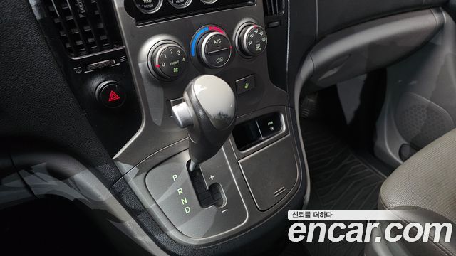Hyundai Starex 2008 — photo 9
