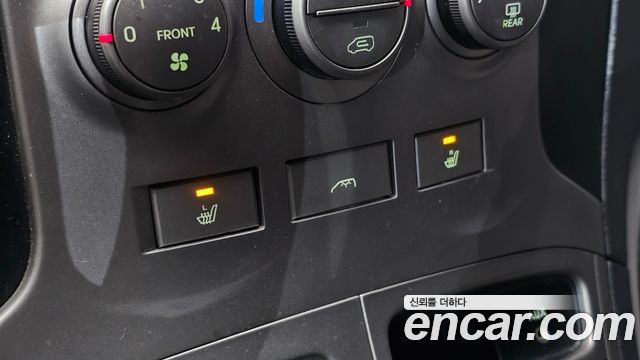 Hyundai Starex 2008 — photo 18